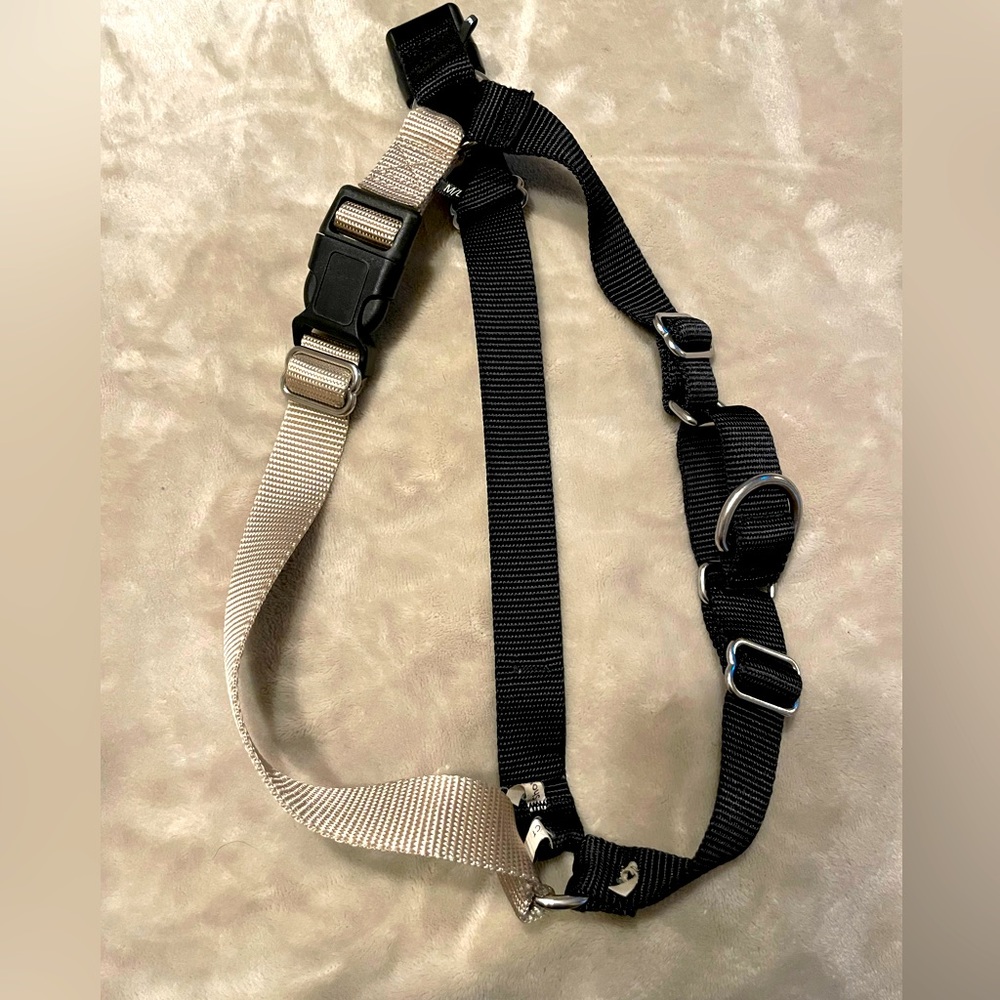 PET SAFE EASY WALK Dog Harness No Pull Black/Fawn Brown Front Leash Design M